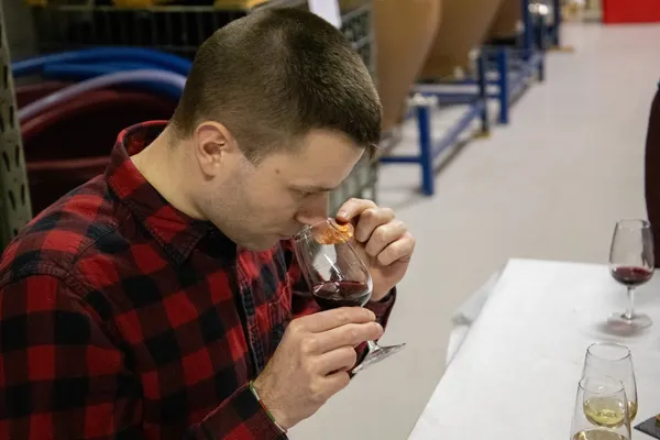 Visitez et dégustez du vin dans un chai urbain - Image n°5 - Wecandoo