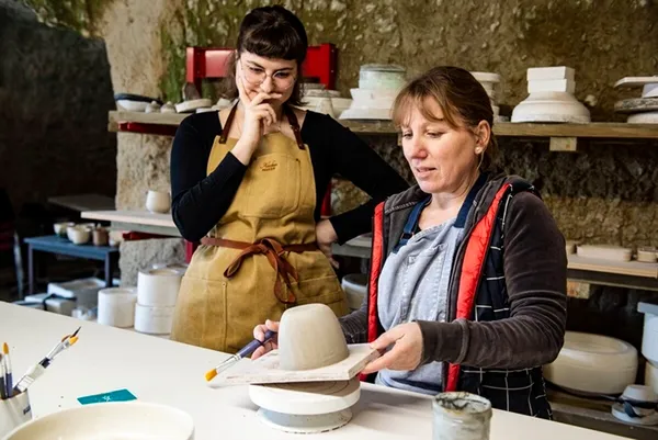 Initiez-vous à l'estampage et modelez vos mugs - Image n°1 - Wecandoo