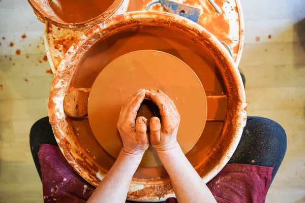 Initiez-vous au modelage avec votre enfant - Image n°2 - Wecandoo