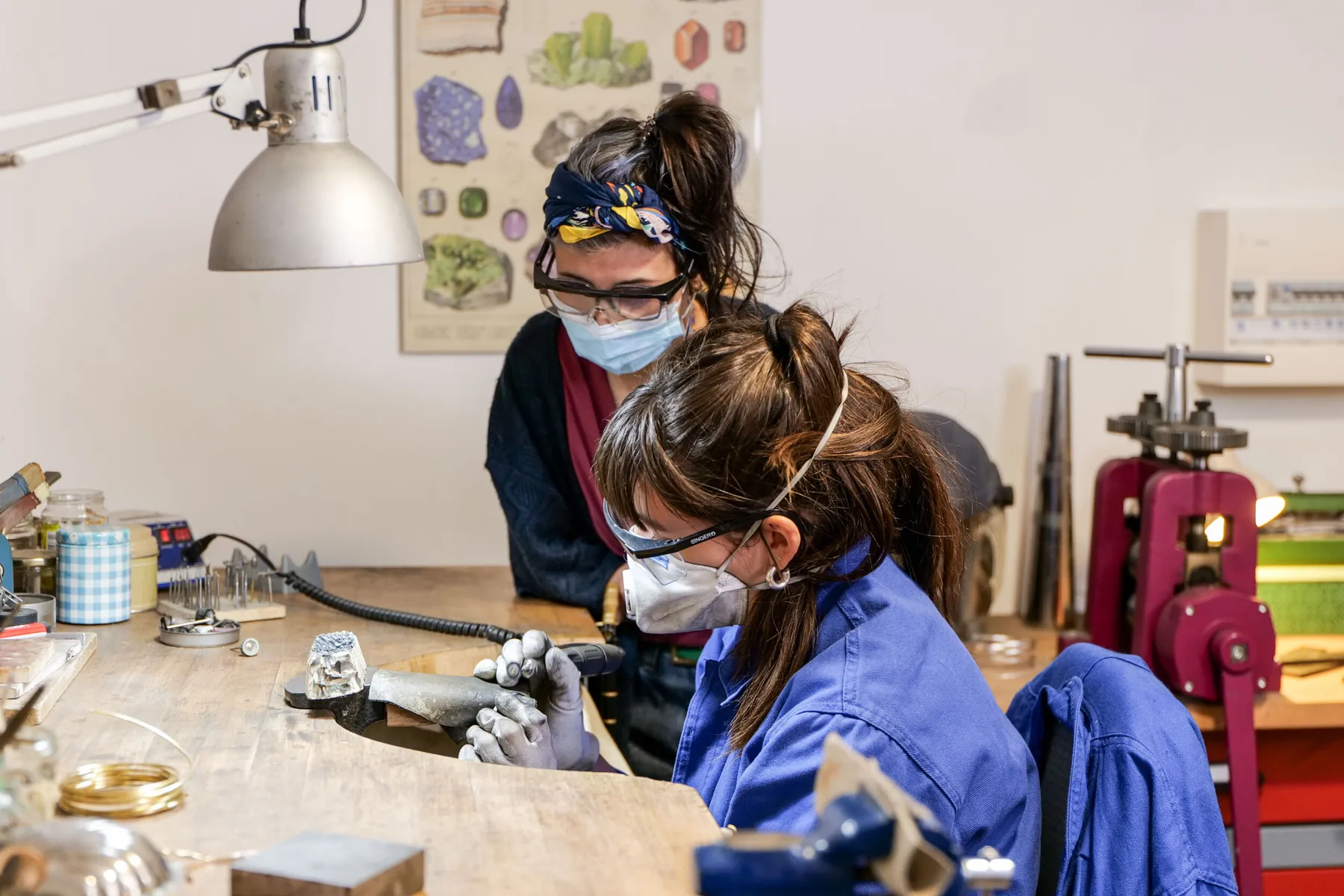 Créez votre paire de boucles d'oreilles en argent - Image n°3 - Wecandoo