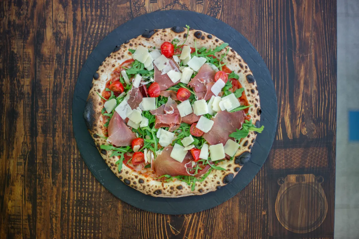 Réalisez votre pizza avec un Champion de France