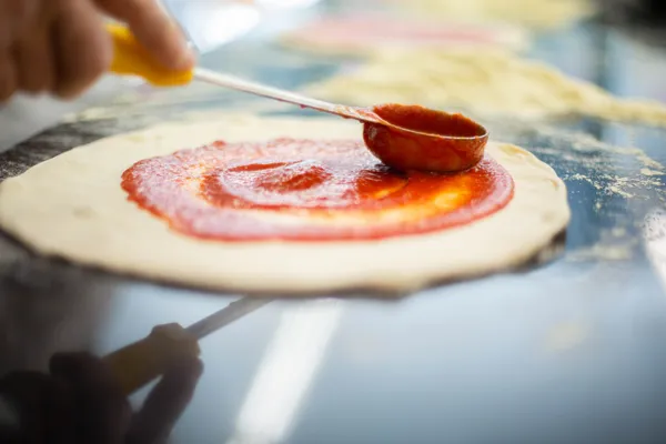 Réalisez votre pizza aux côtés d'un Champion de France - Afbeelding nr. 3 - Wecandoo