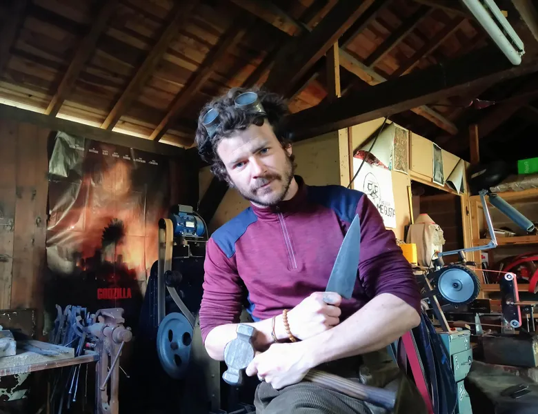 Valentin : Forgeron Coutelier à Dordogne (24)