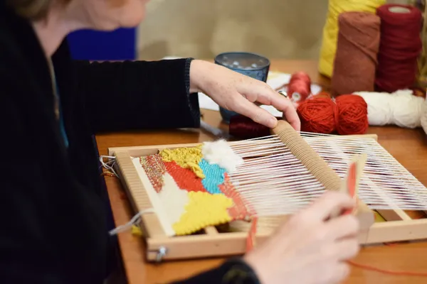 Réalisez votre housse de coussin tissée - Image n°1 - Wecandoo