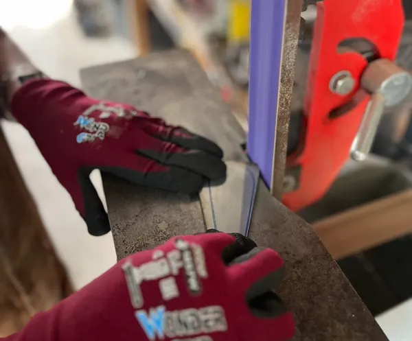 Fabriquez votre couteau à huîtres sur une journée avec Alexandre - Image n°3 - Wecandoo