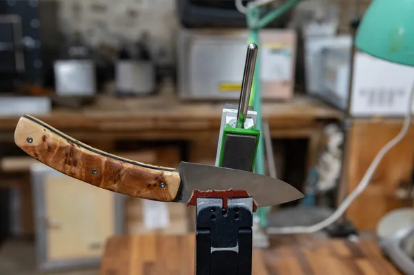 Créez vos couteaux pliants personnalisés en duo sur deux jours avec Alexis - Image n°5 - Wecandoo