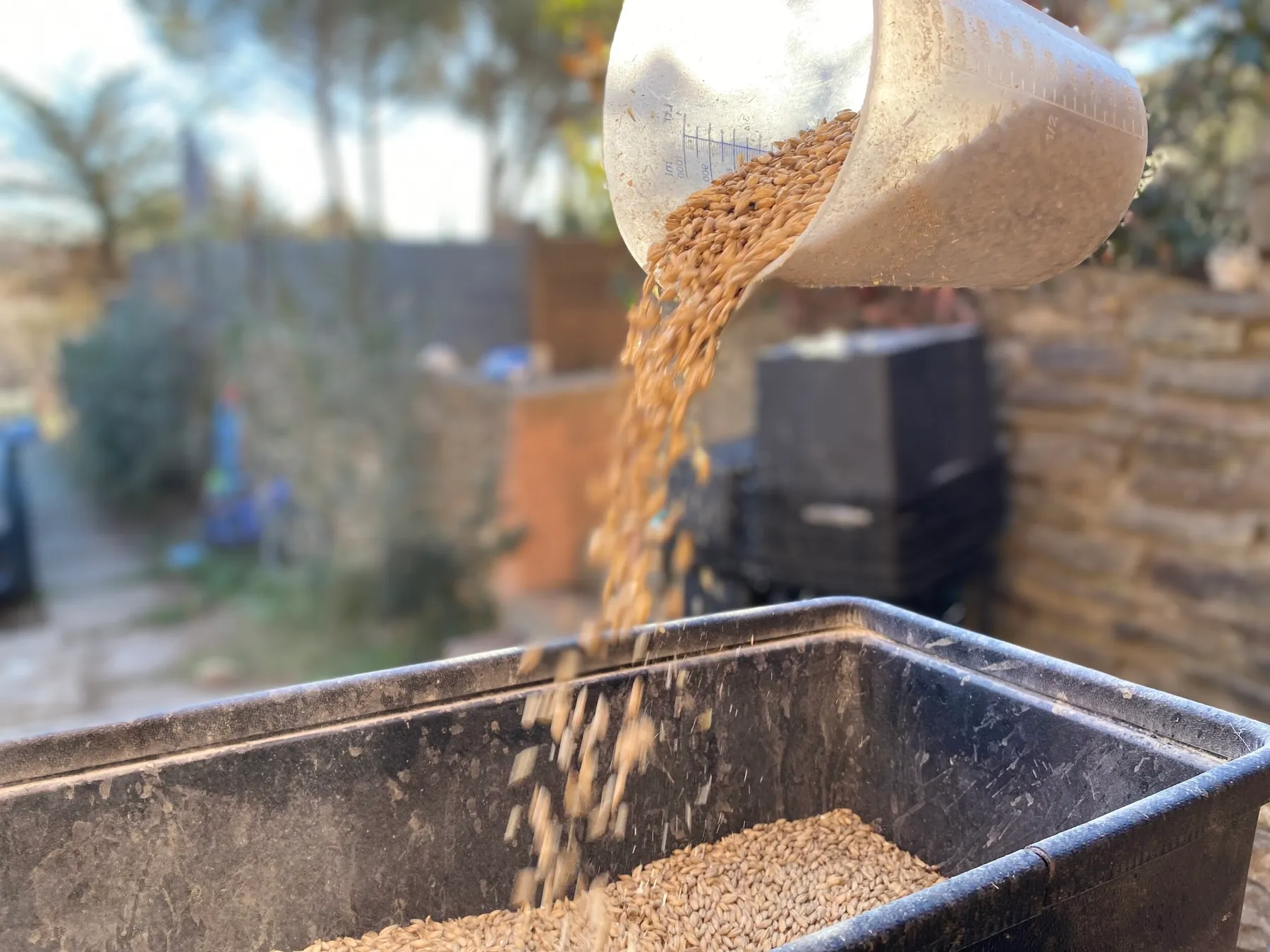 Visitez une brasserie et dégustez des bières de saison avec Roberta et Gordon - Image n°5 - Wecandoo