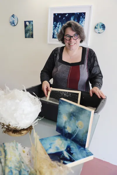 Stéphanie : Créatrice de Papier à Paris