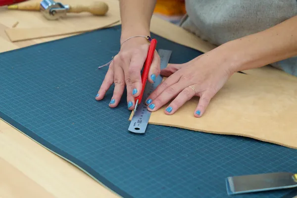 Formez-vous à la maroquinerie sur plusieurs sessions - Image n°2 - Wecandoo