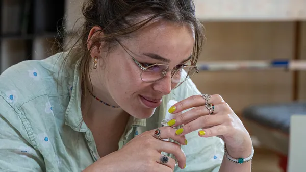 Créez vos bougies artisanales dans des tasses vintage avec Mathilde - Image n°3 - Wecandoo