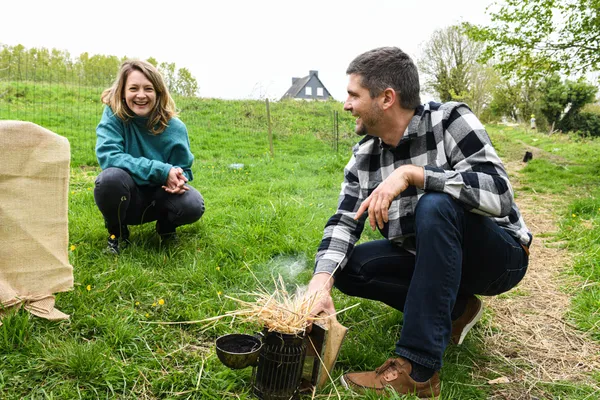 Initiez-vous à l'apiculture avec Mathias - Afbeelding nr. 2 - Wecandoo