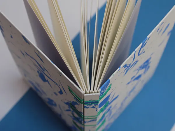 Initiez-vous à la reliure crisscross - Image n°2 - Wecandoo