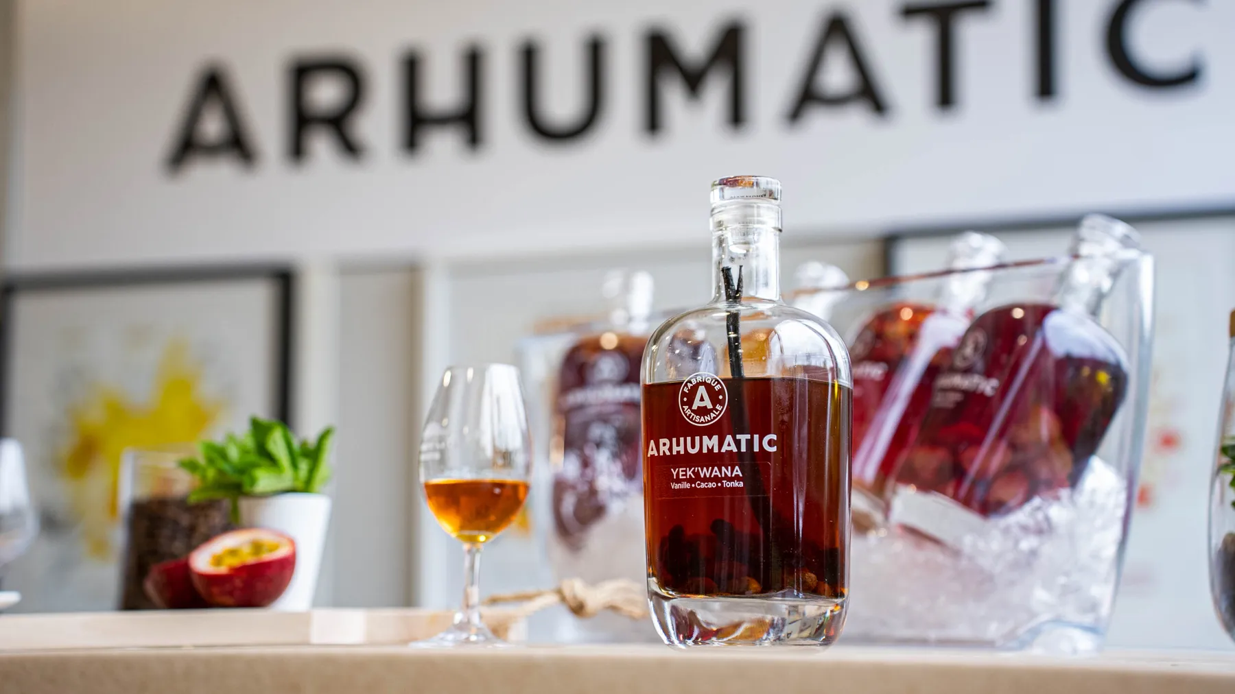 Dégustez des rhums arrangés avec Thierry et Clémence - Image n°1 - Wecandoo