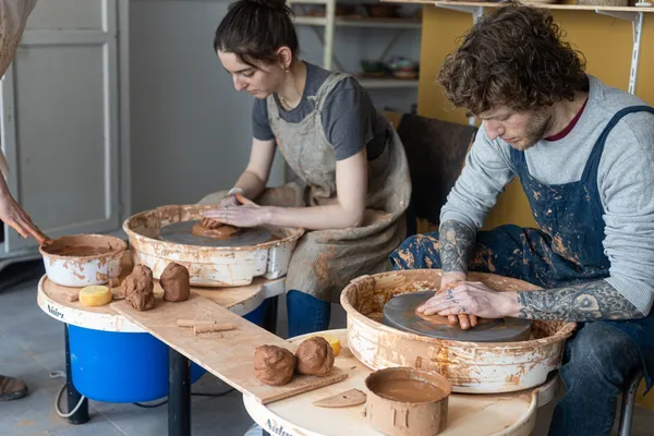 Initiez-vous au tour de céramiste en 2 sessions - Image n°2 - Wecandoo