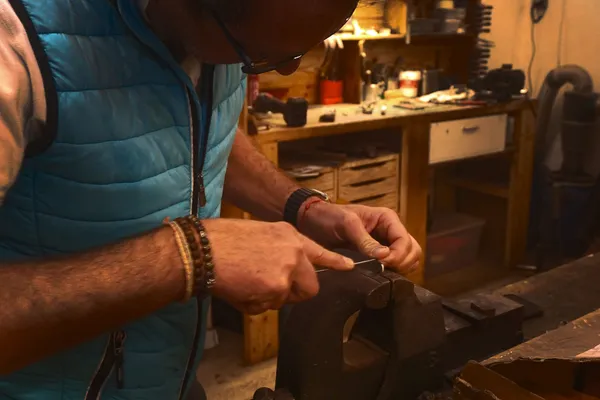 Fabriquez votre couteau pliant sur une journée - Image n°5 - Wecandoo