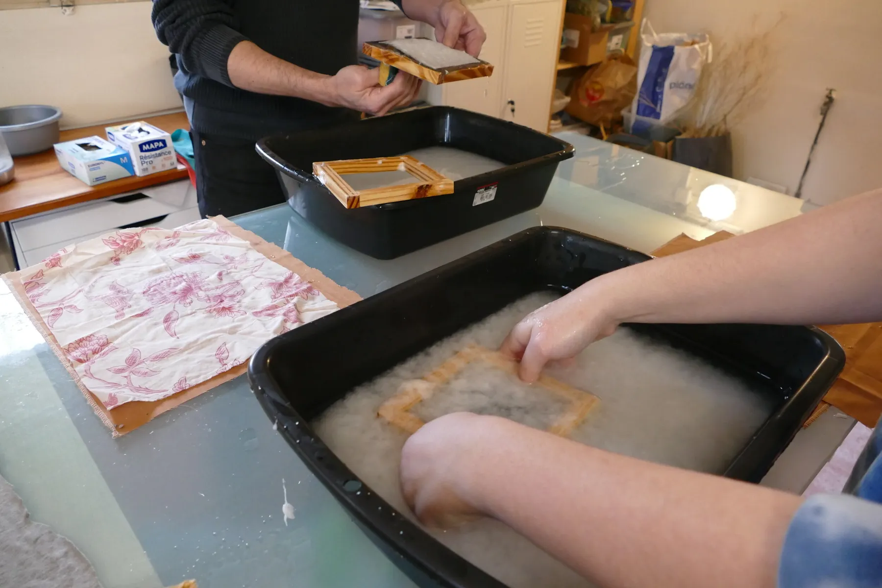 Découvrez la création de papier artisanal avec Stéphanie - Afbeelding nr. 4 - Wecandoo