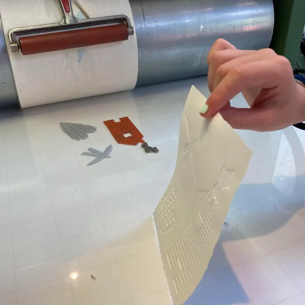 Pressez votre papier en relief personnalisé avec Alain - Image n°4 - Wecandoo