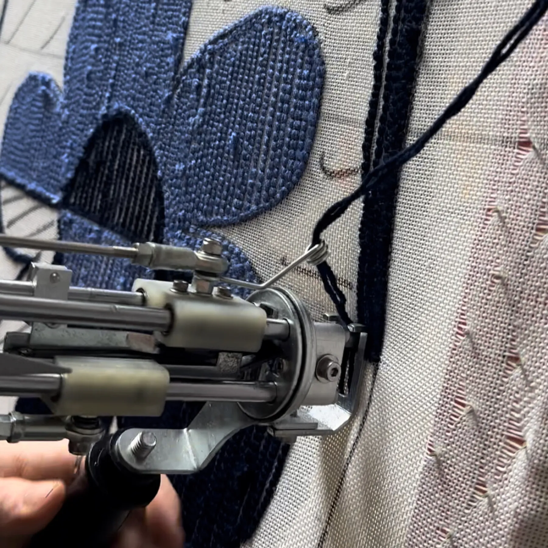 Tuftez votre tapis de A à Z avec Elise et son équipe - 2J - Image n°1 - Wecandoo