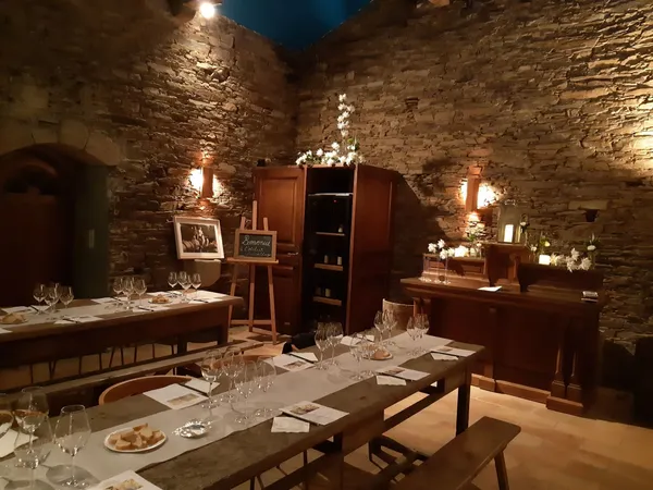 Apprenez à marier vin blanc et fromage avec Alizé et son équipe - Image n°2 - Wecandoo