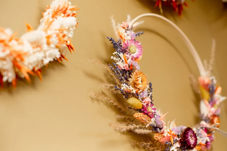 Réalisez votre couronne de fleurs séchées avec Julien - Image n°1 - Wecandoo