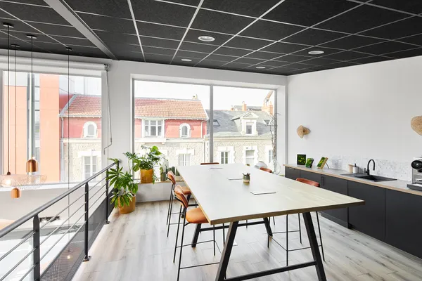 Réalisez votre couronne de fleurs séchées avec Julien - Image n°5 - Wecandoo