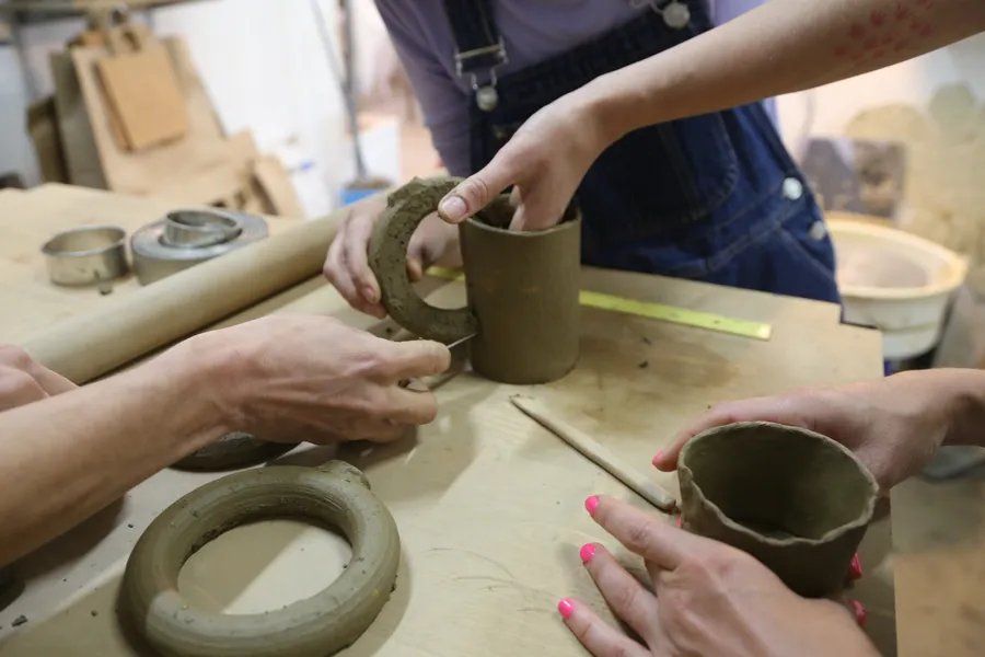 Modelez votre pot de fleur auto-irrigué avec Léa - Image n°1 - Wecandoo