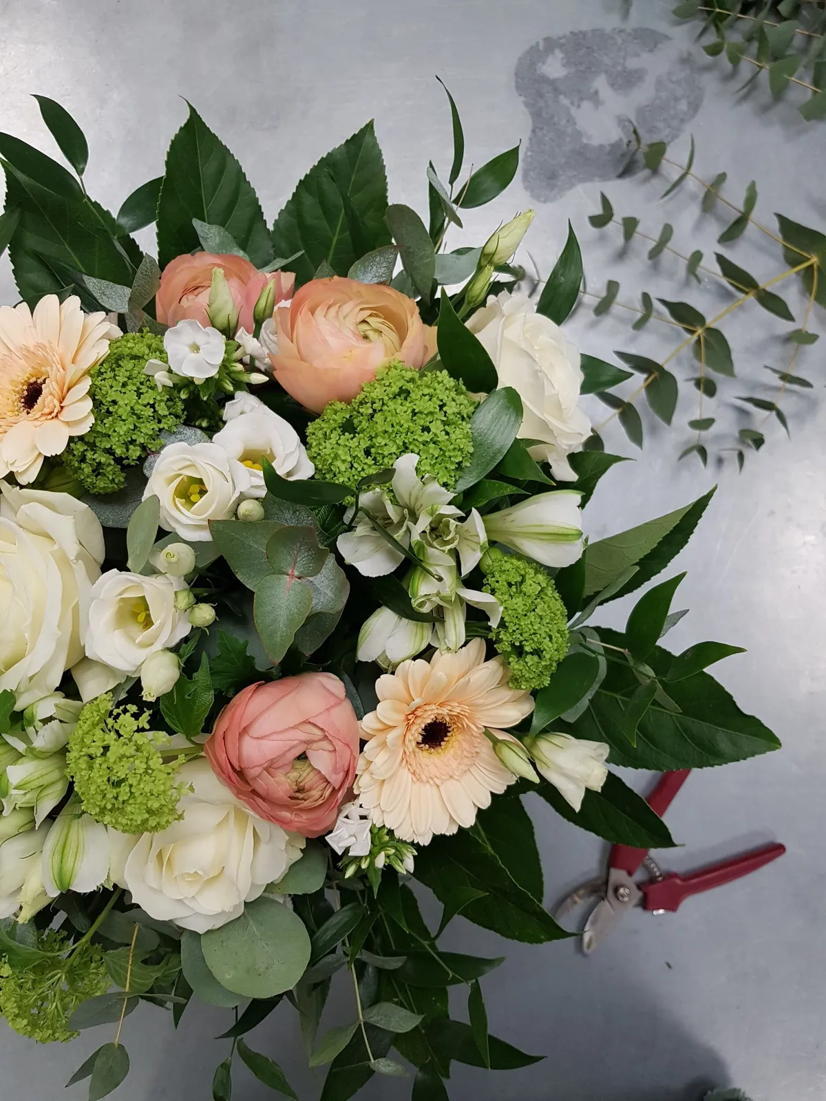 Réalisez votre bouquet de fleurs fraîches de saison