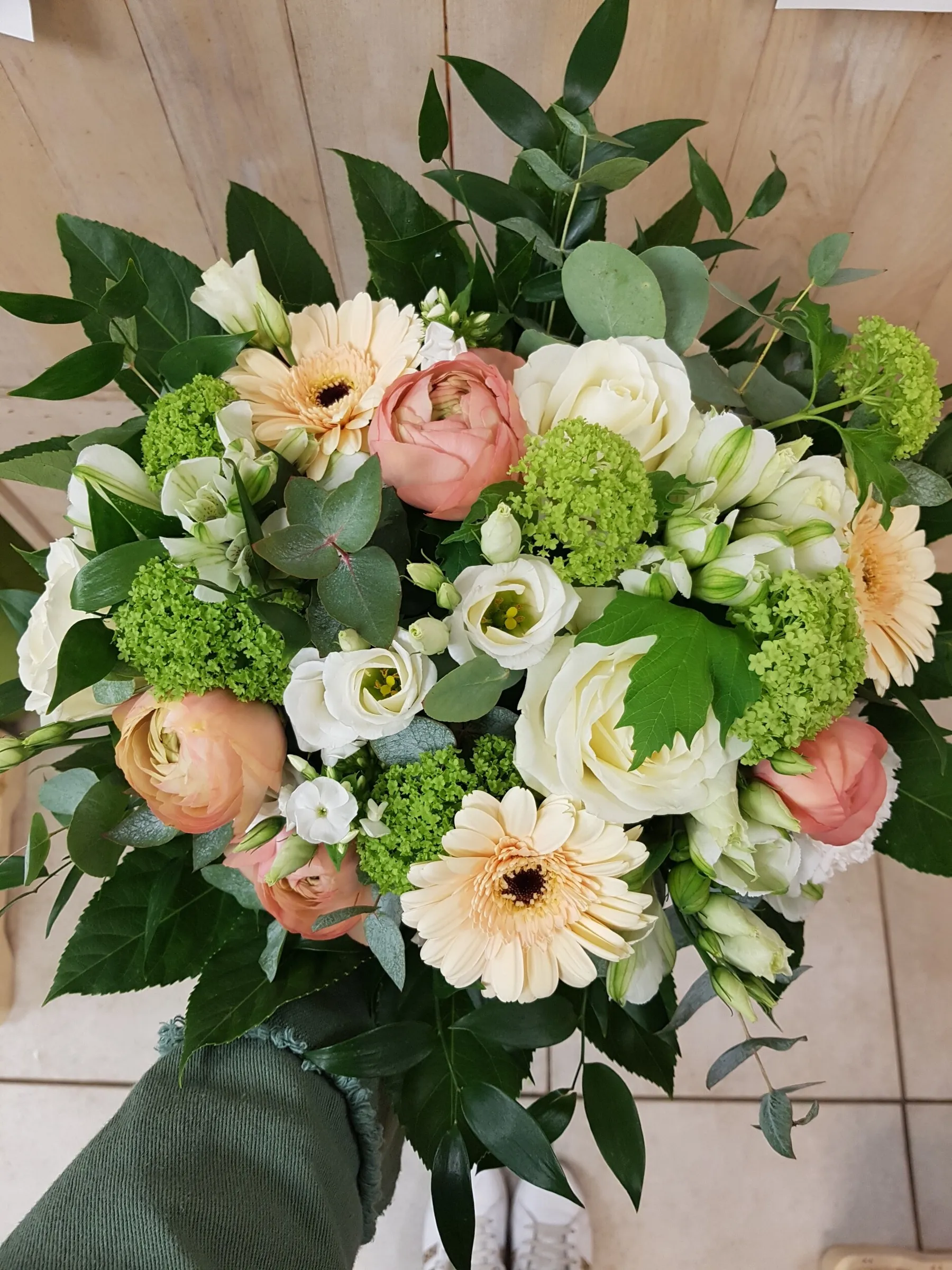 Réalisez votre bouquet de fleurs fraîches locales et de saison - Image n°2 - Wecandoo