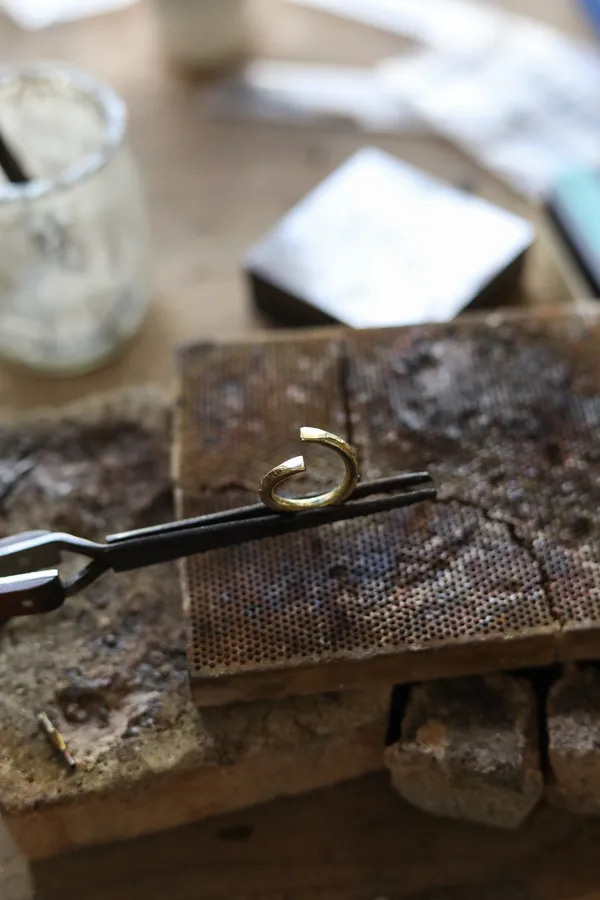 Fabriquez votre anneau serpent avec Émilie - Image n°2 - Wecandoo