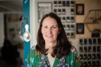 Linn: Experte de l'artisanat traditionnel lapon in Lyon