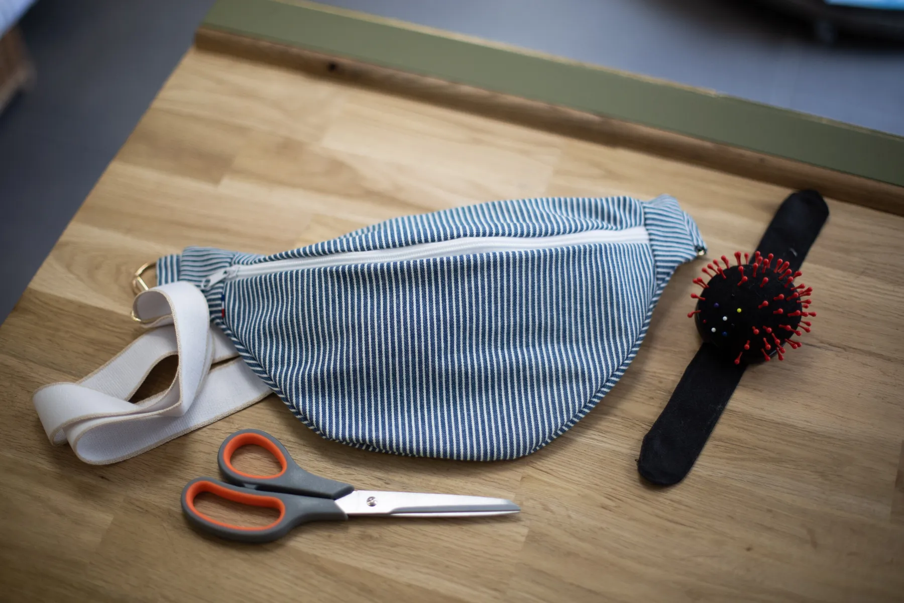 Upcyclez vos tissus préférés en sac banane avec Christelle - Image n°5 - Wecandoo