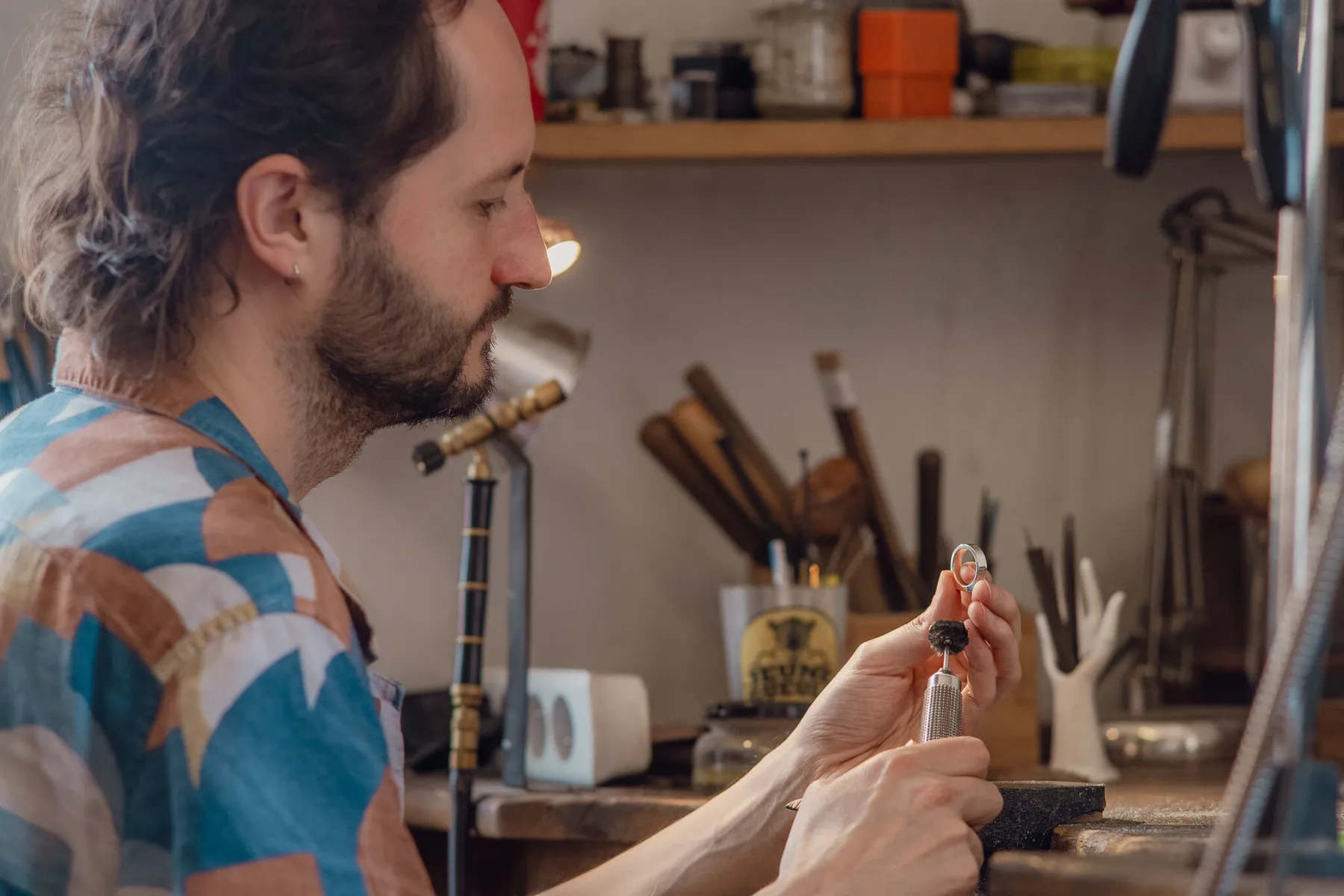 Réalisez votre chevalière en argent sur une journée avec Cécile - Image n°2 - Wecandoo