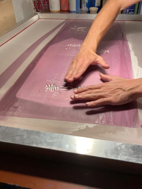 Sérigraphiez et upcyclez votre t-shirt avec votre propre visuel - Image n°3 - Wecandoo