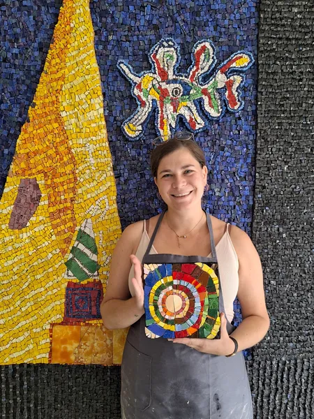 Delphine : Mosaïste à Paris