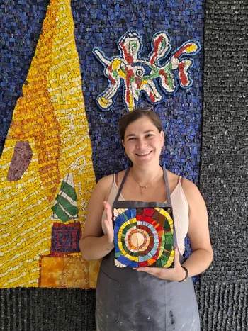 Delphine : Mosaïste à Paris