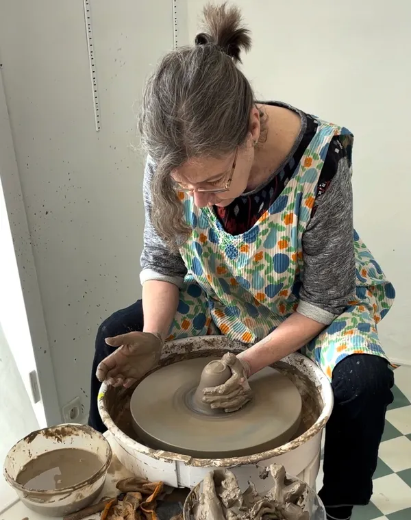 Initiez-vous au tour de potier en duo avec Anouk - Image n°3 - Wecandoo