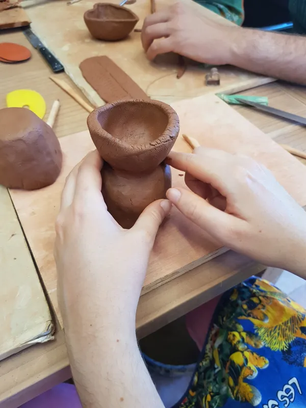 Réalisez votre pièce en céramique au travers de différentes techniques de modelage avec Aline - Image n°4 - Wecandoo