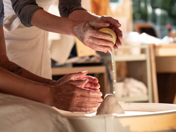 Initiez-vous au tour avec Hélène - Image n°2 - Wecandoo