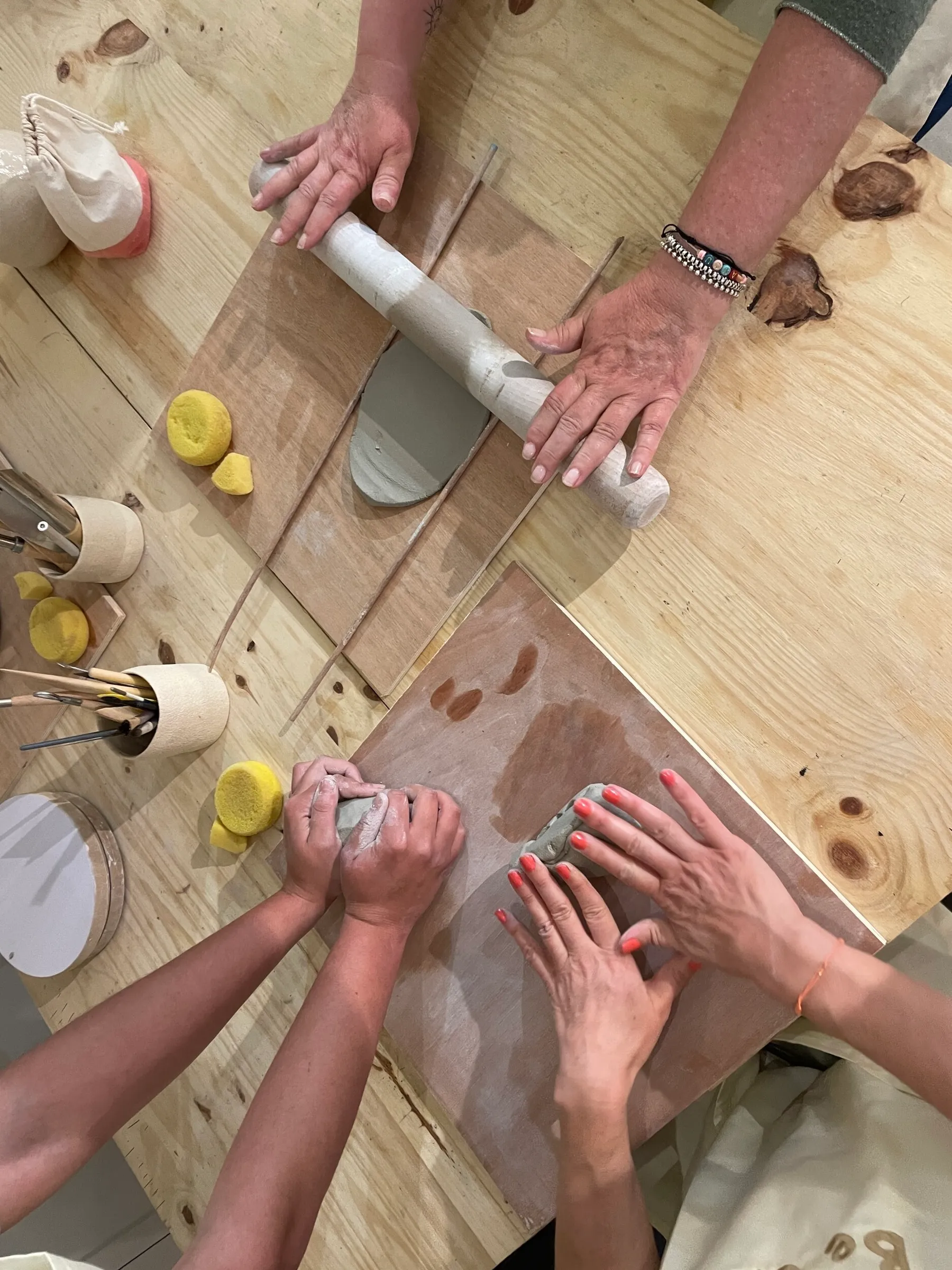 Modelez votre mug ou votre vase avec Laurène - Image n°2 - Wecandoo