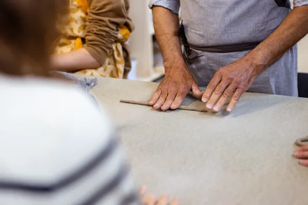 Modelez votre duo de tasses avec Natacha - Afbeelding nr. 2 - Wecandoo