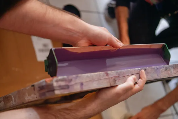 Initiez-vous à la sérigraphie papier avec Sara - Image n°3 - Wecandoo