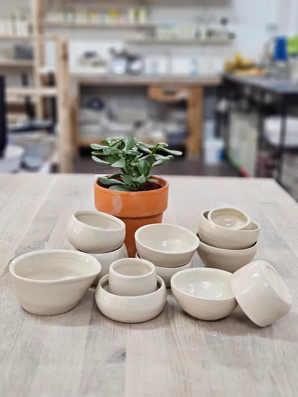 Initiez-vous au tour du potier avec Kathleen - 2J - Image n°4 - Wecandoo