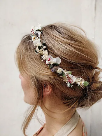Wecandoo - Créez votre couronne en fleurs stabilisées
