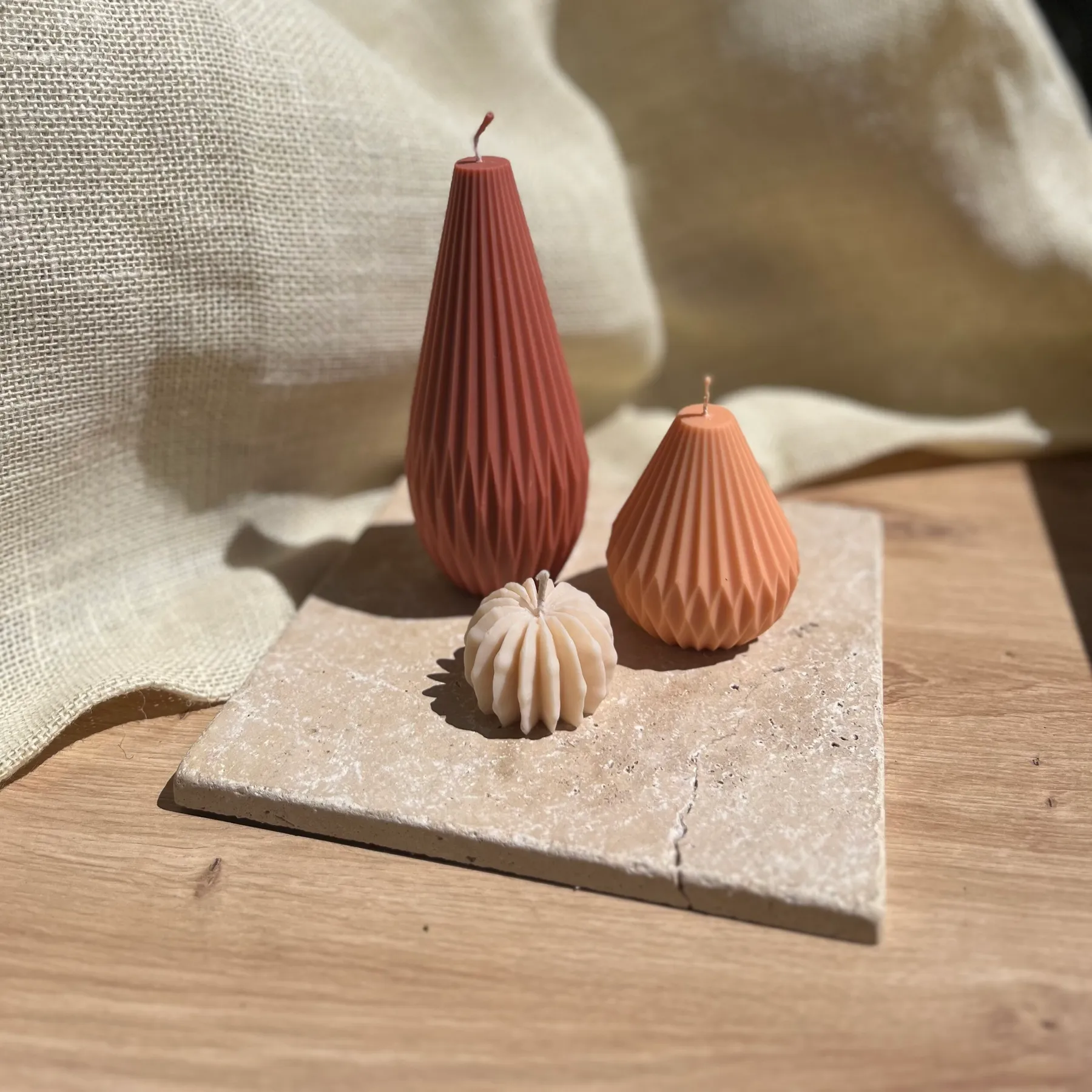 Fabriquez vos bougies parfumées et leur socle avec Héloïse - Image n°1 - Wecandoo