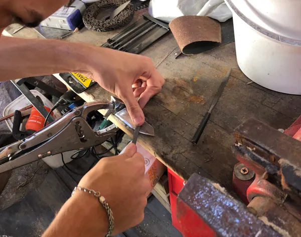 Réalisez votre couteau de cuisine Santoku sur une journée avec Gilles - Image n°3 - Wecandoo