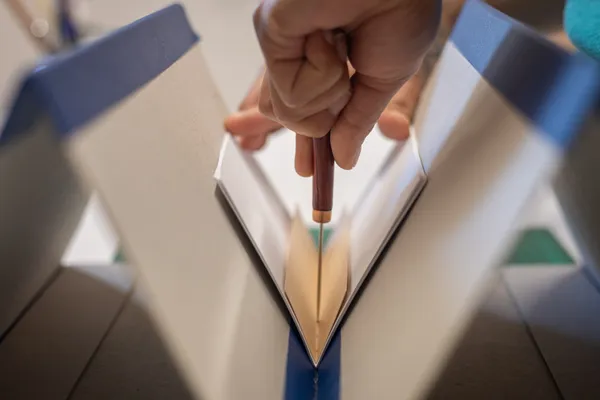 Fabriquez votre carnet en reliure criss cross avec Valérie - Image n°3 - Wecandoo