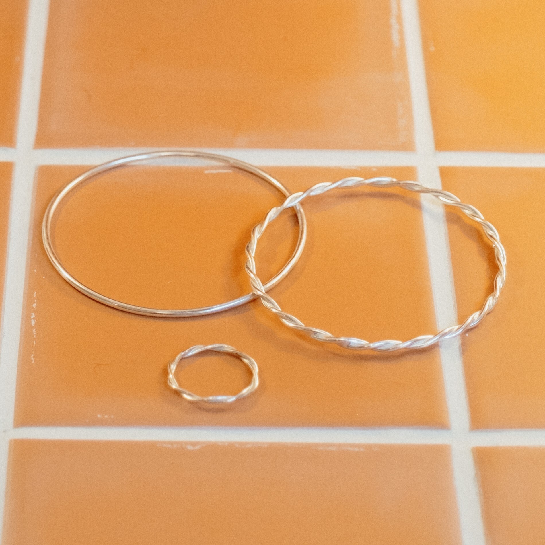 Réalisez votre bijou torsadé en argent in Brussel