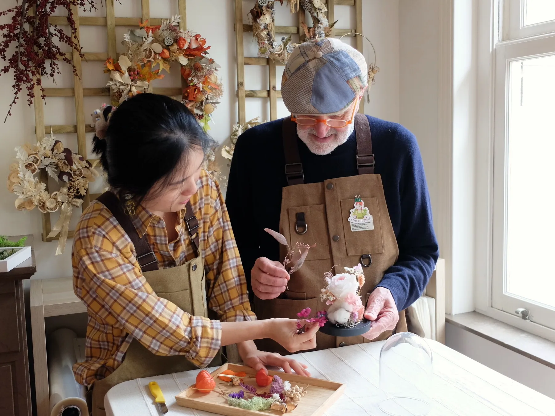 Composez votre cloche de fleurs séchées avec Belle - Image n°1 - Wecandoo