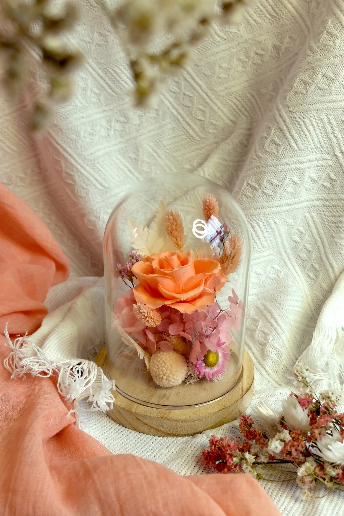Composez votre cloche de fleurs séchées
