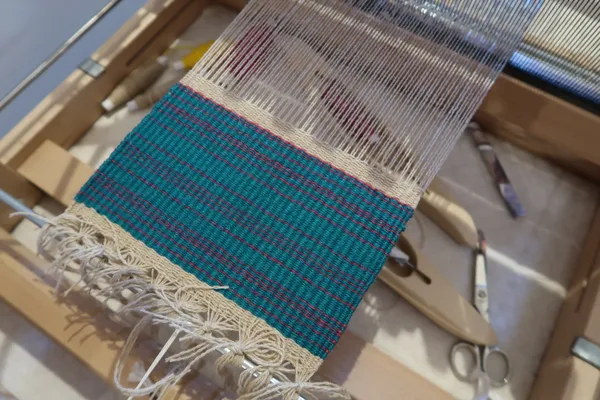 Créez votre pochette tissée avec Astrid-Laure - Image n°4 - Wecandoo